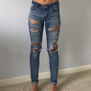 American Eagle ripped jeans!